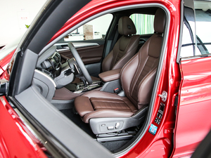 2020xDrive 25i M\b {