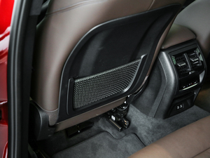 2020xDrive 25i M\b g