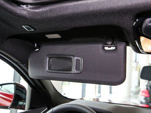 2020xDrive 25i M\b g