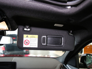 2020xDrive 25i M\b g