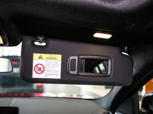 2020xDrive 25i M\b g