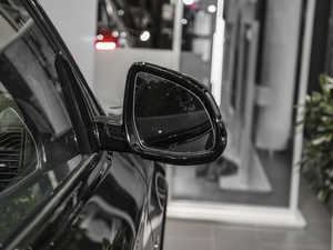 2020xDrive 30i M\b ^