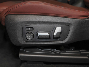 2020xDrive 30i M\b {{(dio)(ji)