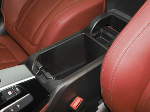 2020xDrive 30i M\b g