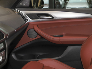 2020xDrive 30i M\b g