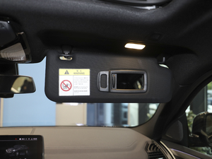 2020xDrive 30i M\b g