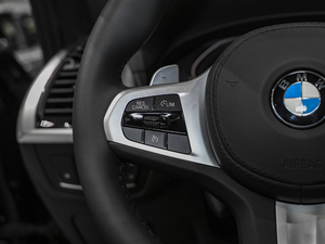 2020xDrive 30i M\b п؅^