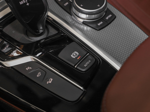 2020xDrive 30i M\b v܇Ƅ