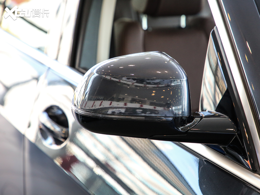 2020RX5(M) xDrive40i M\b