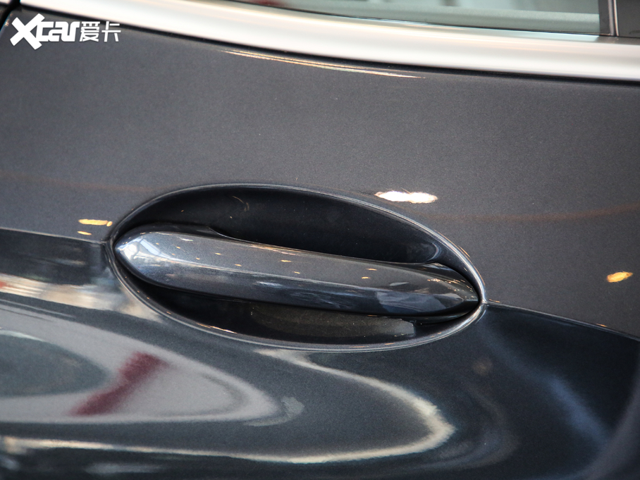 2020RX5(M) xDrive40i M\b