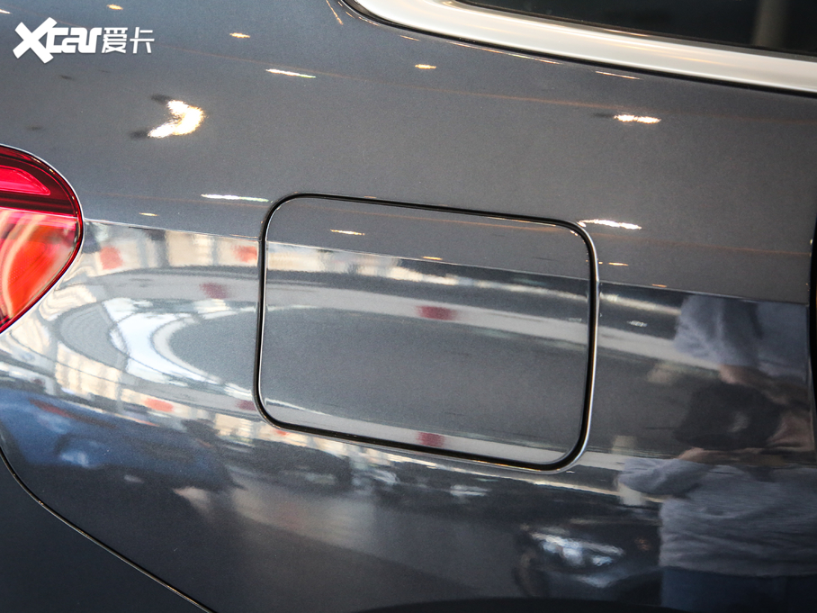 2020RX5(M) xDrive40i M\b