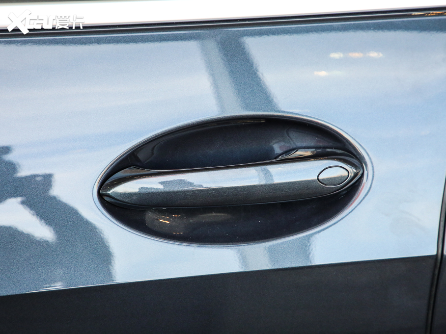 2020RX5(M) xDrive40i M\b