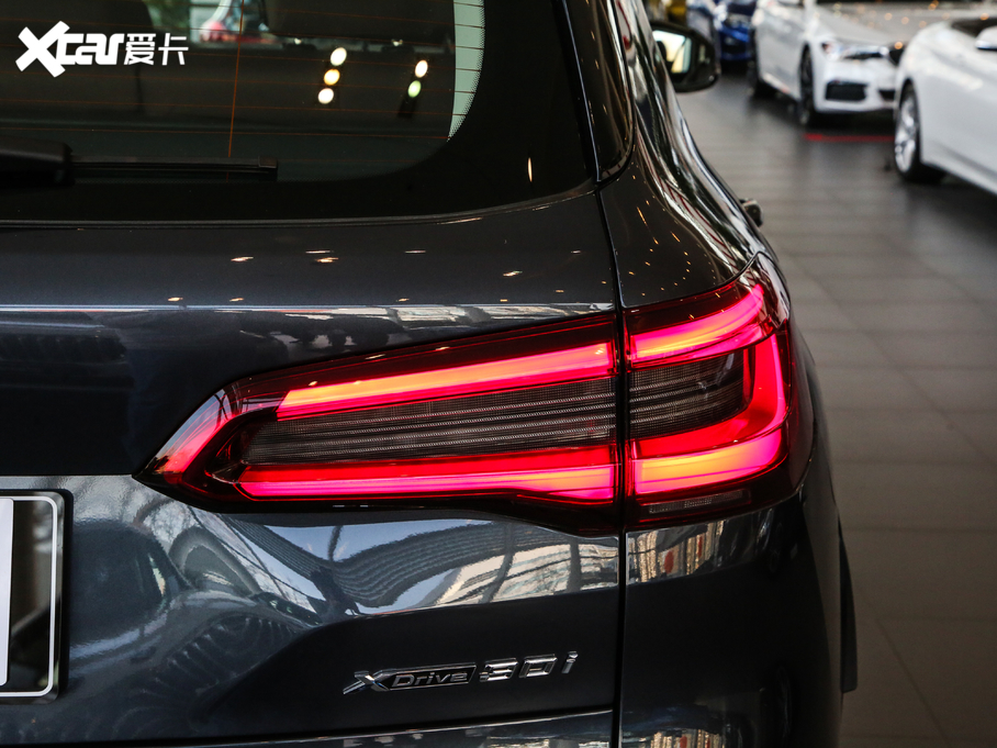 2020RX5(M) xDrive40i M\b