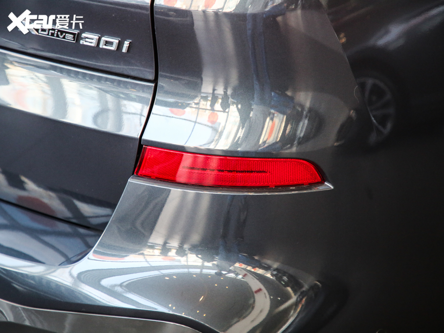 2020RX5(M) xDrive40i M\b