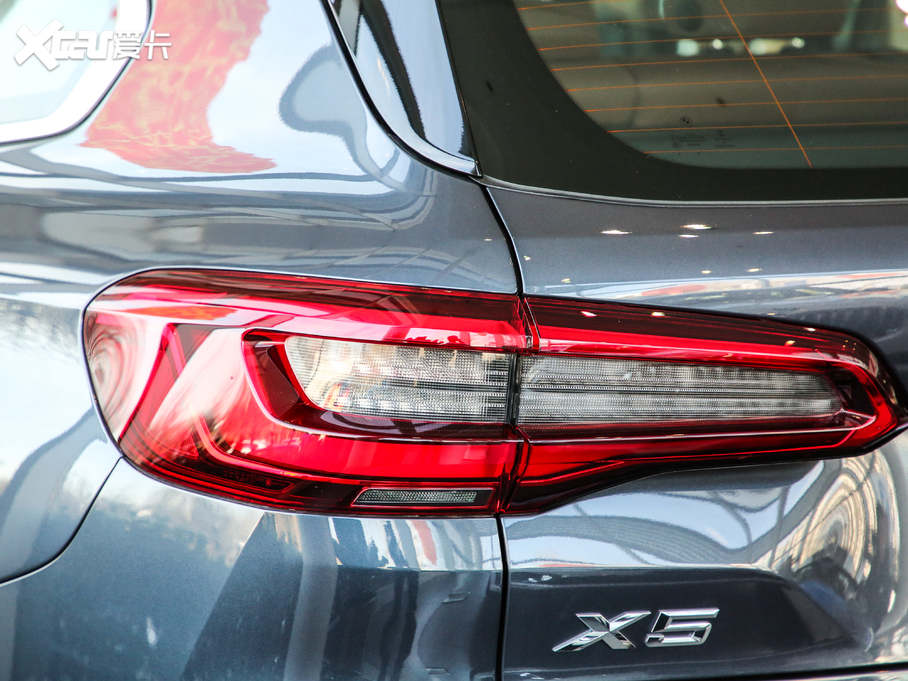 2020RX5(M) xDrive40i M\b