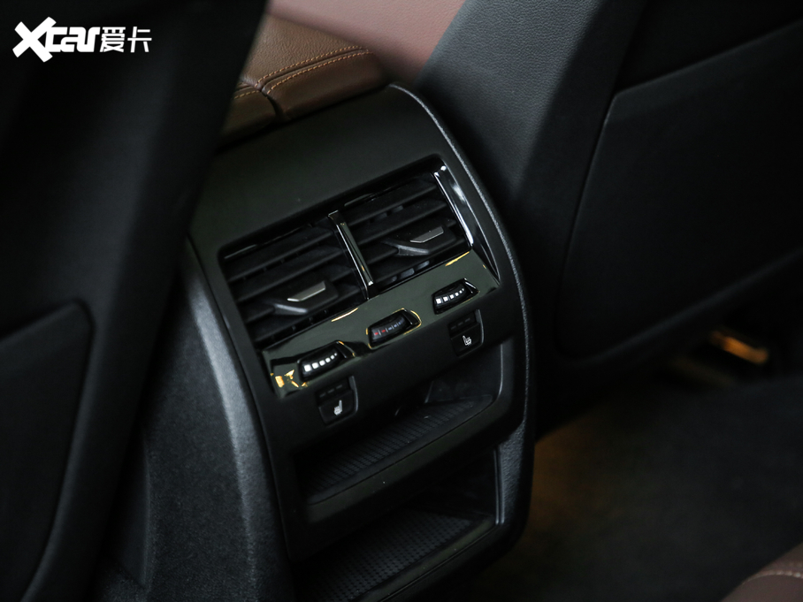 2020RX5(M) xDrive40i M\b