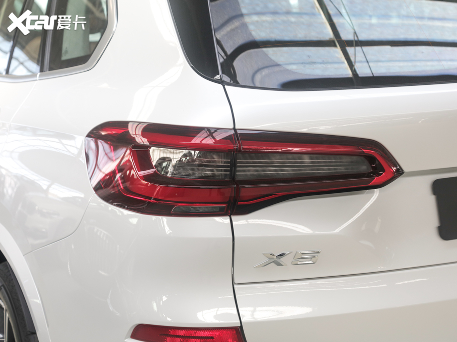 2020RX5(M) xDrive30i M\b