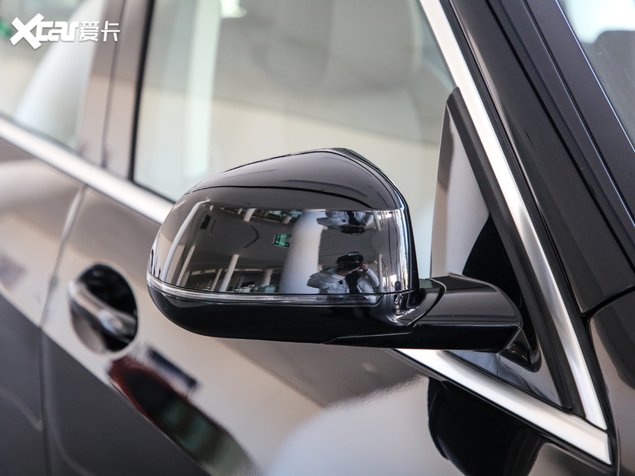 2020RX5(M) xDrive30i M\b