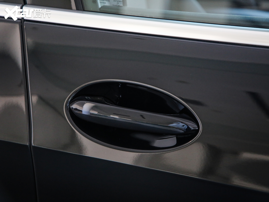 2020RX5(M) xDrive30i M\b