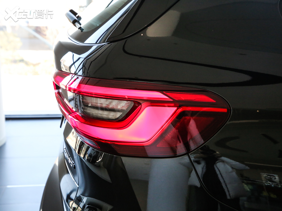 2020RX5(M) xDrive30i M\b