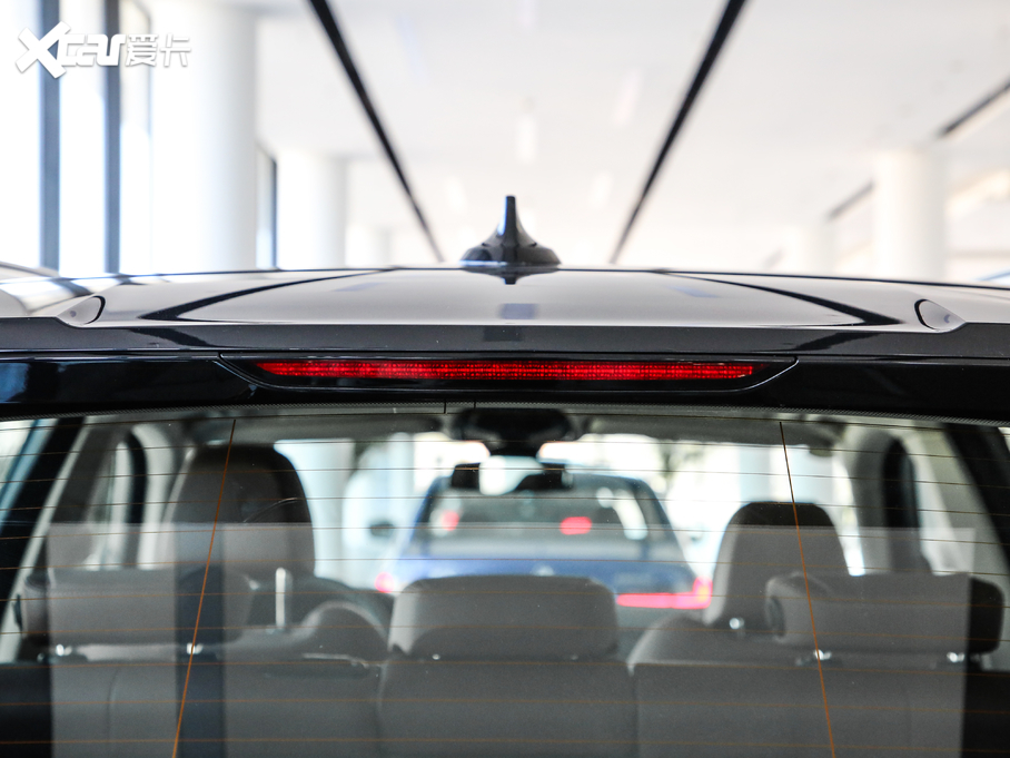 2020RX5(M) xDrive30i M\b