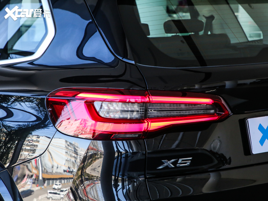 2020RX5(M) xDrive30i M\b