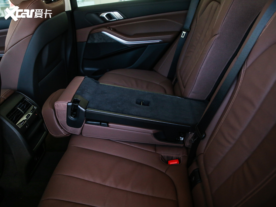 2020RX5(M) xDrive30i M\b