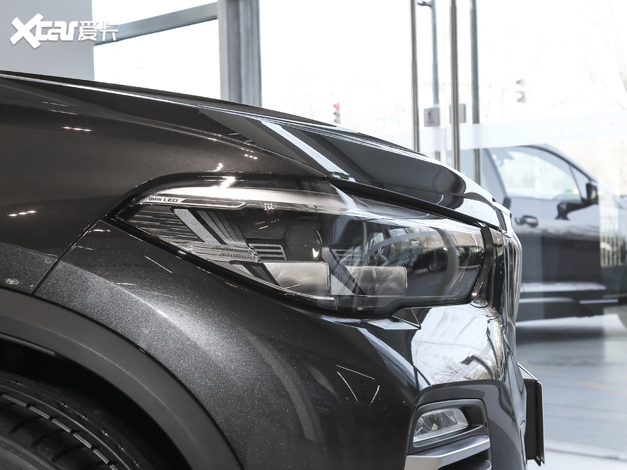 2020RX5(M) xDrive30i XOӋb