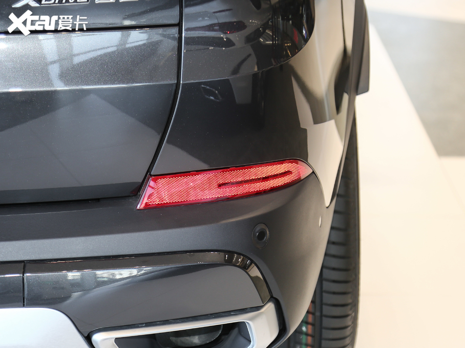 2020RX5(M) xDrive30i XOӋb