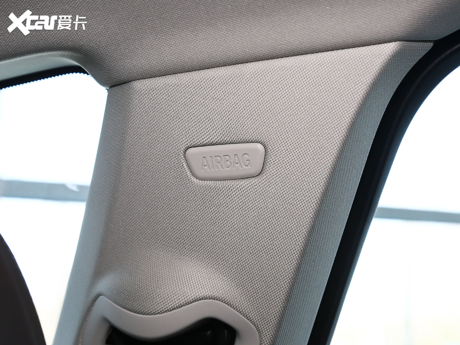 2020RX5(M) xDrive30i XOӋb