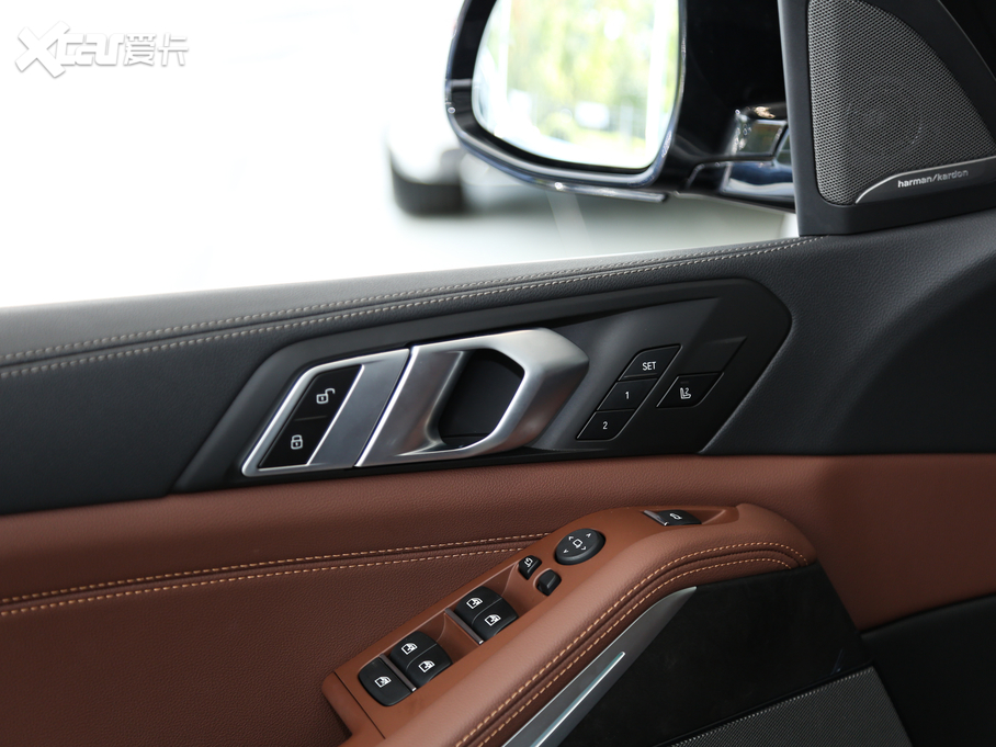 2020RX5(M) xDrive40i  M\b