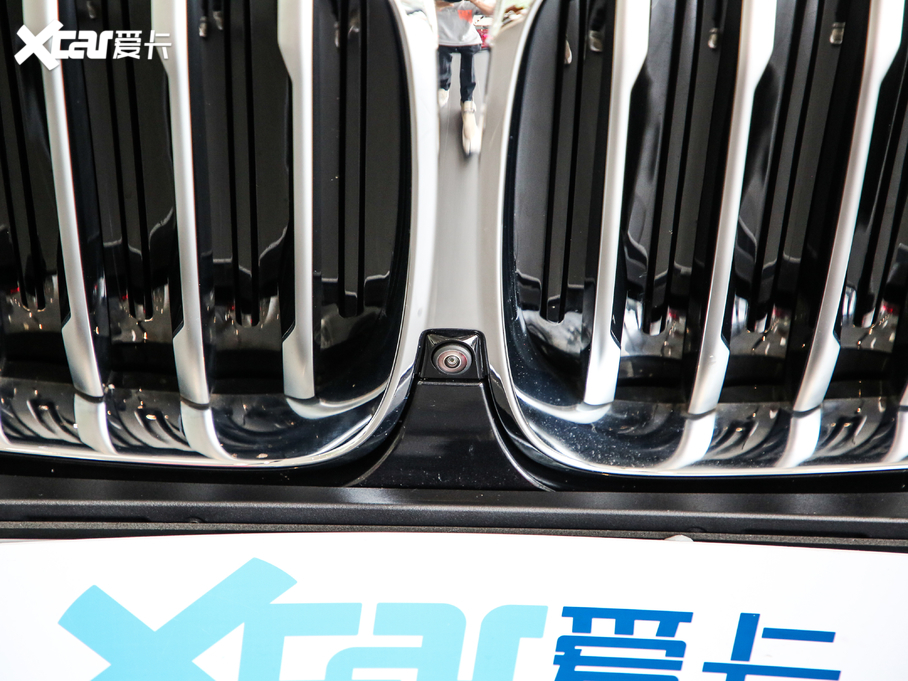 2020RX5(M) xDrive40i M\b