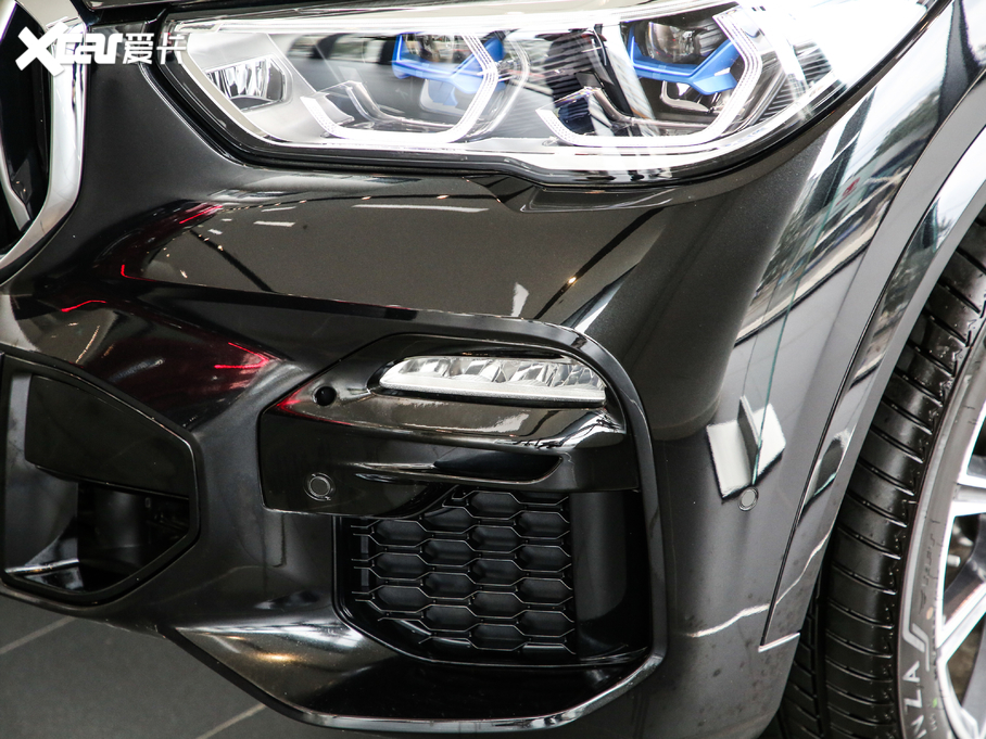 2020RX5(M) xDrive40i M\b