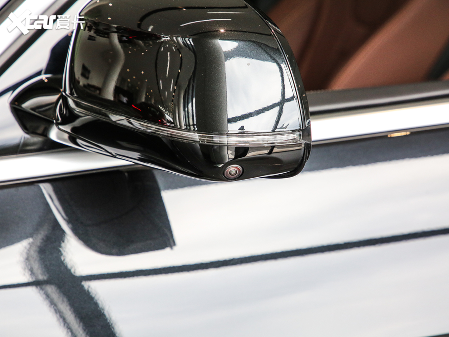 2020RX5(M) xDrive40i M\b