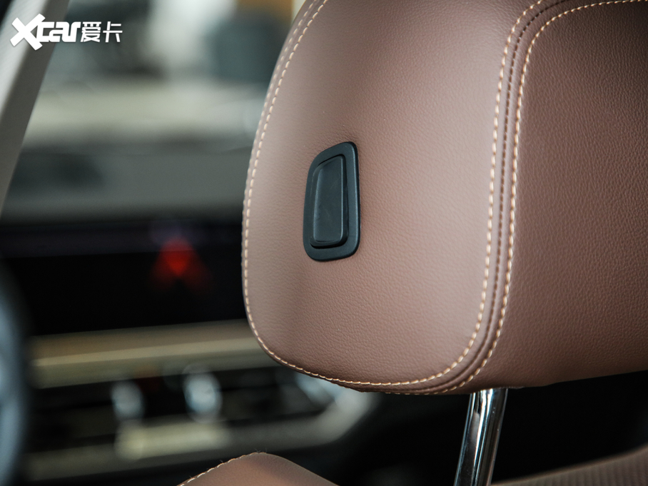 2020RX5(M) xDrive40i M\b