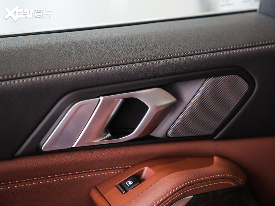 2020RX5(M) xDrive40i M\b