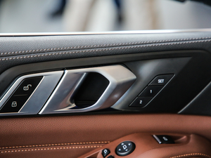 2020xDrive40i M\(yn)b g