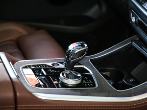 2020xDrive40i M\b п؅^