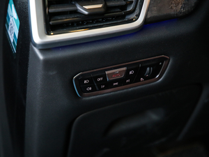 2020xDrive40i M\b п؅^