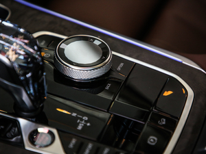 2020xDrive40i M\b п؅^