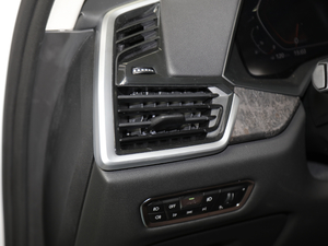 2020xDrive30i M\b п؅^