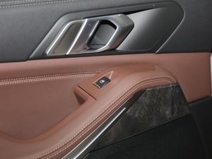 2020xDrive30i M\b п؅^