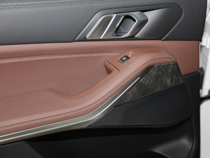 2020xDrive30i M\b п؅^