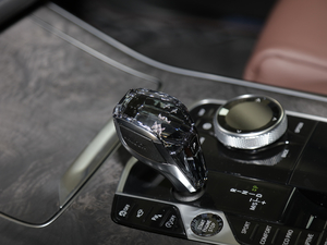 2020xDrive30i M\b п؅^(q)