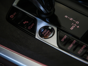 2020xDrive30i M\b п؅^