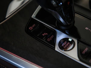 2020xDrive30i M\b п؅^