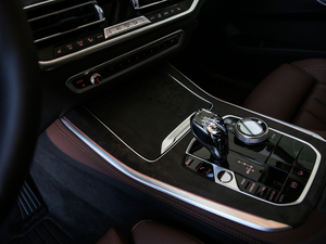 2020xDrive30i M\b п؅^