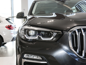 2020xDrive30i XO(sh)Ӌ(j)b (x)(ji)^