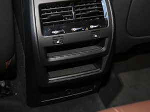 2020xDrive30i XOӋb g