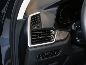 2020xDrive30i XOӋb g